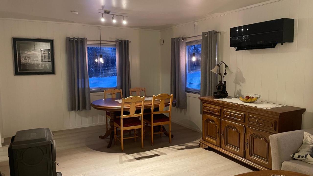 Russenes Koselig Hus I Sentrum Av Olderfjord מראה חיצוני תמונה