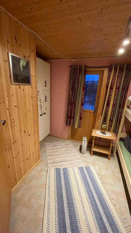 Russenes Koselig Hus I Sentrum Av Olderfjord מראה חיצוני תמונה